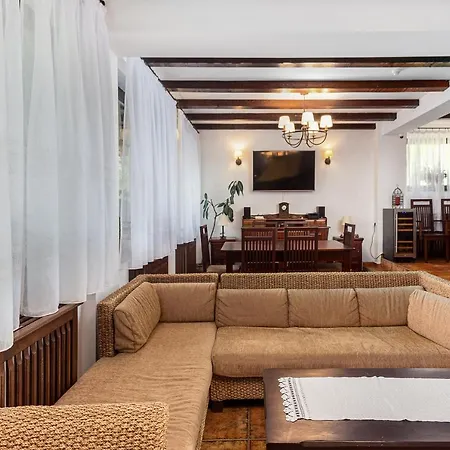 Gasthof Pensiunea Muntele Rece 3*